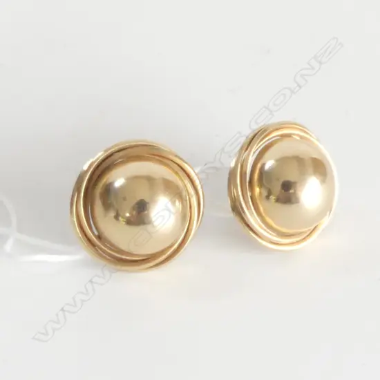 PR 9ct LGE DOME EARRINGS 4.6gms