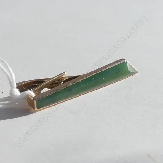 RTV 9ct GOLD & POUNAMU MODERNIST BAR BROOCH (19817)