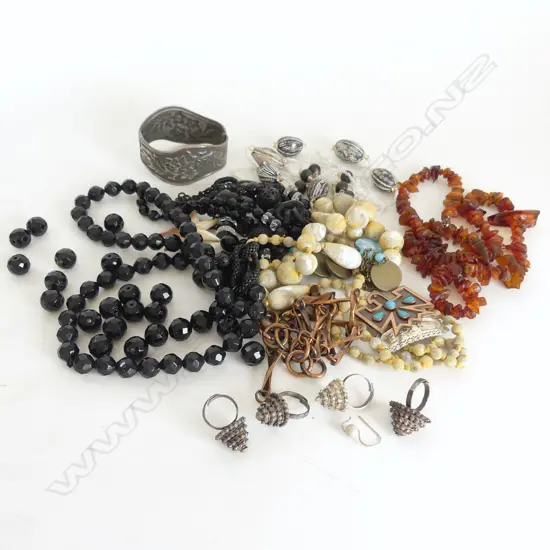 ASST. COSTUME JEWELLERY