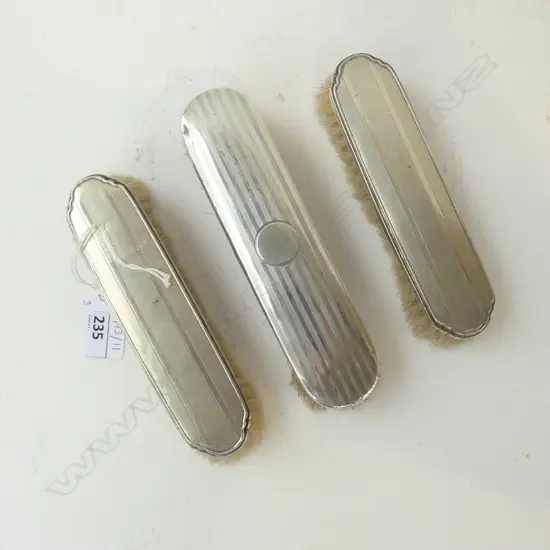 3 STG BACKED BRUSHES