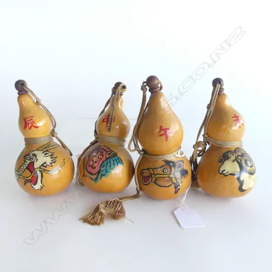 4 VINTAGE HAND PAINTED GOURDS FOR SAKI H140MM