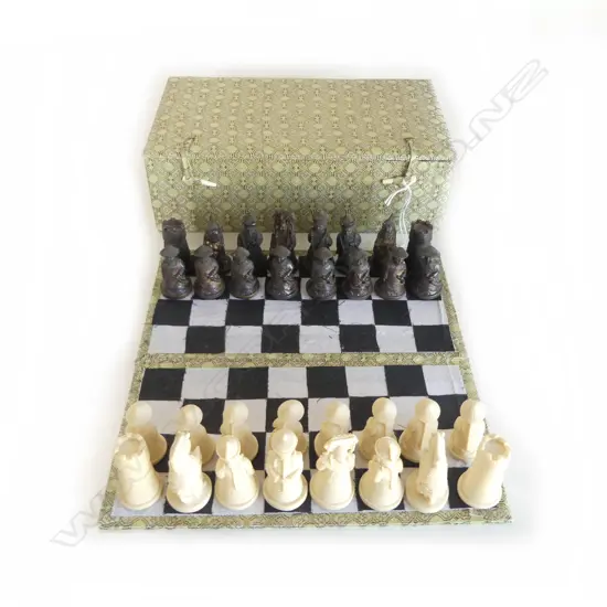 ORIENTAL RESIN CHESS SET, CASED W.250mm