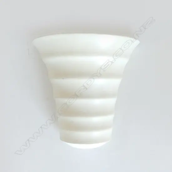 CROWN LYNN #454 WHITE WALL VASE H.160mm