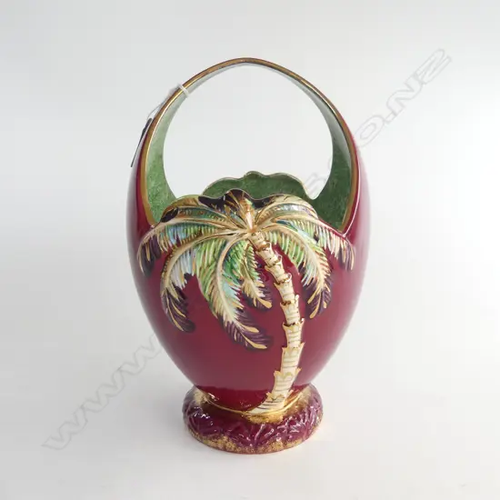 LGE MAUVE BESWICK PALMTREE VASE WITH OVERHANDLE 1070. 170X150260mm
