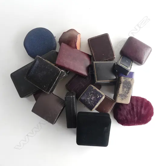 COLLECTION OF 20 OLD JEWELLERY BOXES