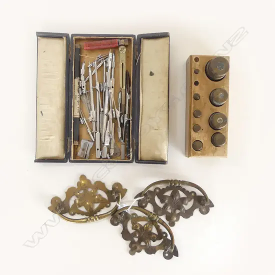 SET BRASS WEIGHTS IN WOODEN HOLDER (2 MISSING ) & BOXED OLD DRAWING SET WITH 3  BRASS HANDLES 