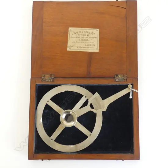 Stanley White Vintage Metal 360º Protractor In Mahog Case Labelled J & W. E Archbutt