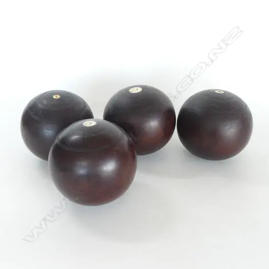 4 ANTIQUE WOODEN LAWN BOWLS 125mm dia