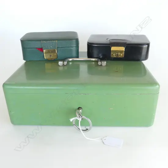 GREEN METAL 'LIPS' SAFE BOX w. KEY 300x230x100mm + 2 JEWELLERY CONTAINERS