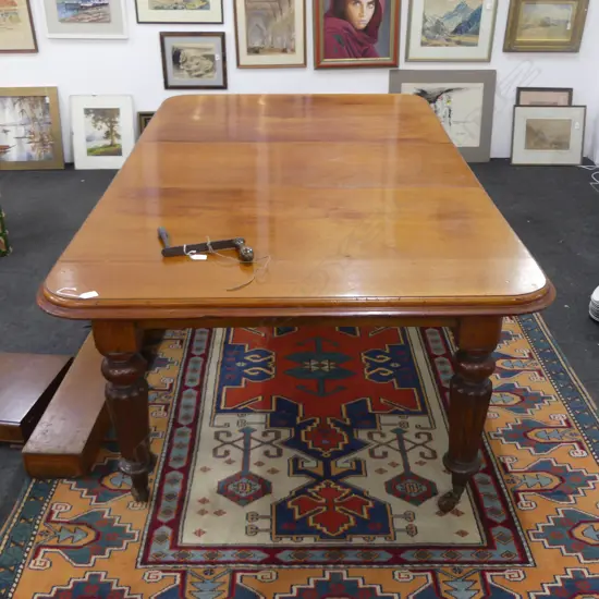 VICTORIAN MAHOGANY CRANK EXTENSION DINING TABLE + 1 LEAF & CRANK 1520x1200mm