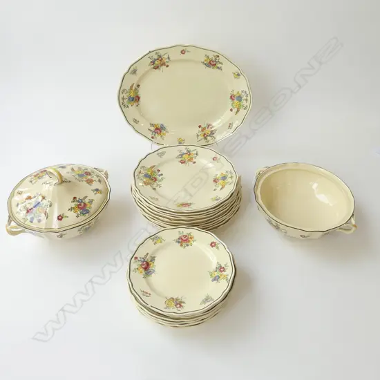 PART RD DINNER SERVICE DAVENTRY PAT