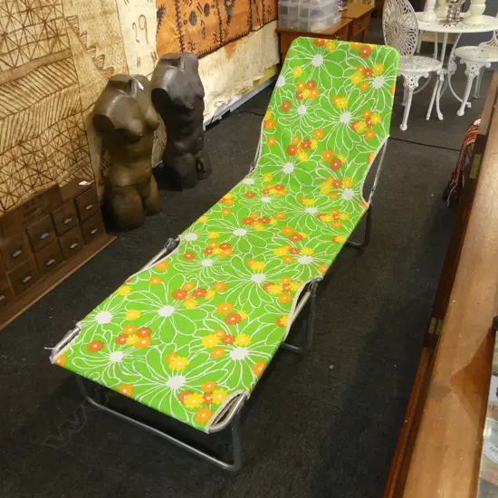 RETRO SUN LOUNGER - GREEN FLORAL FABRIC