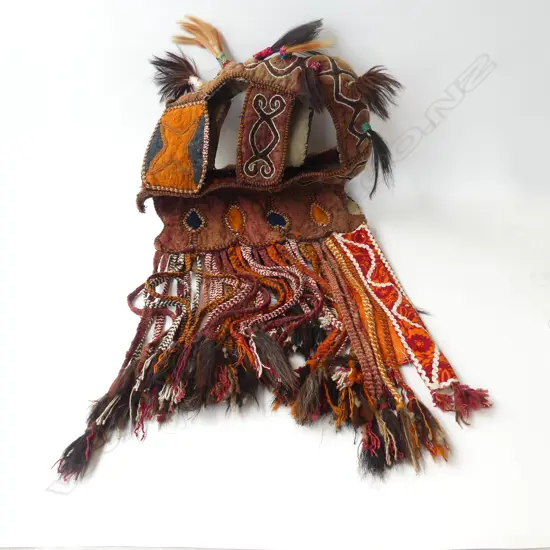 TRIBAL CAMELS HEAD DRESS
