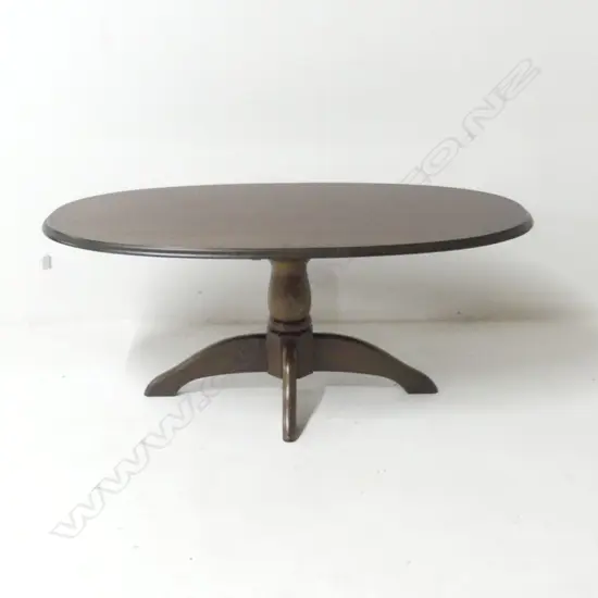 MAHOGANY OVAL PEDESTAL COFFEE TABLE 