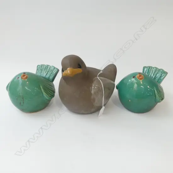 3 GLAZED CERAMIC GARDEN BIRDS (PR +1) H.180mm