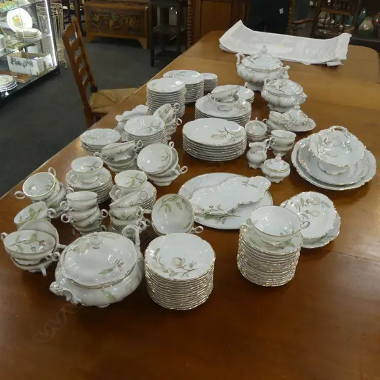 VERY LG HUTSCHENRUETHER 'SYLVIA' 'MAGNOLIA' DINNER SERVICE INCL. 14 DINNER PLATES ETC