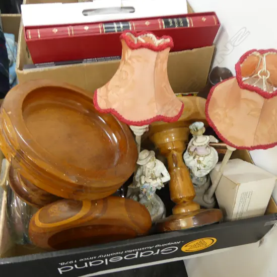 3 SOVEREIGN WARE COMPORTS, PR LAMPS, VINTAGE BOOKLETS ETC