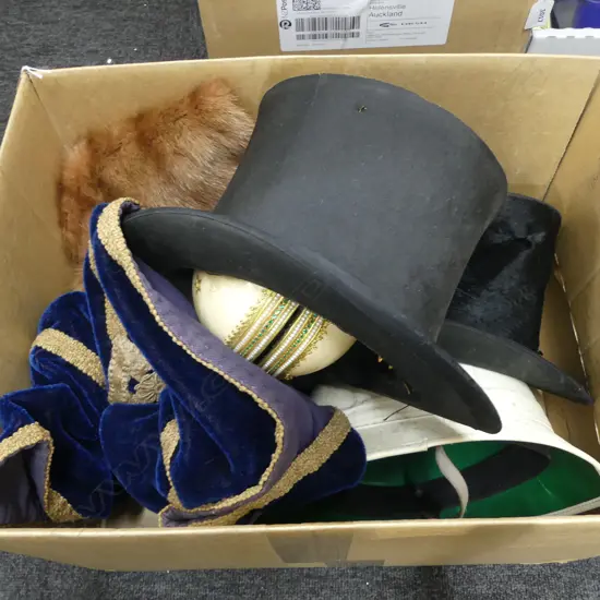 2 ANTIQUE TOP HATS, SAFARI HAT, EGG, FUR STOLE