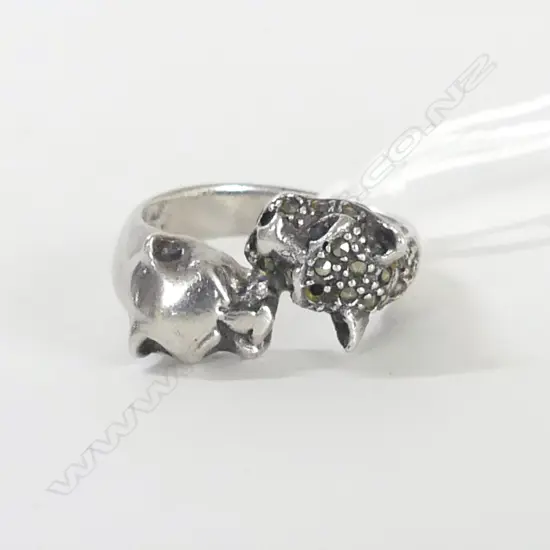 SILVER DOUBLE HEAD BIG CAT RING  1 marcasite missing
