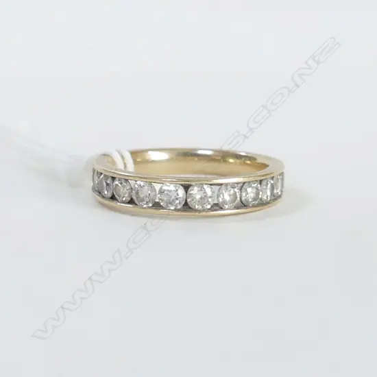 9CT GOLD AND DIAMOND BAND 2.60gm  SIZE N 1/2