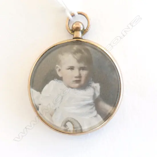 9ct rose GOLD FRAMED & GLAZED PENDANT LOCKET Dia.31mm 