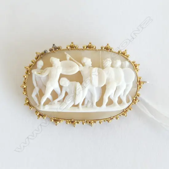 22ct GOLD CAMEO - CLASSICAL ROMAN GLADIATOR SCENE 30x45mm 8.6gms total