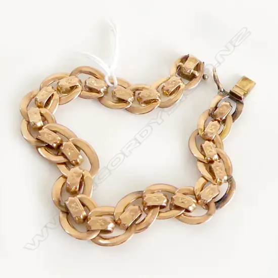 9 to 14ct yellow GOLD BRACELET 28.9gms testing as 10ct to 14ct