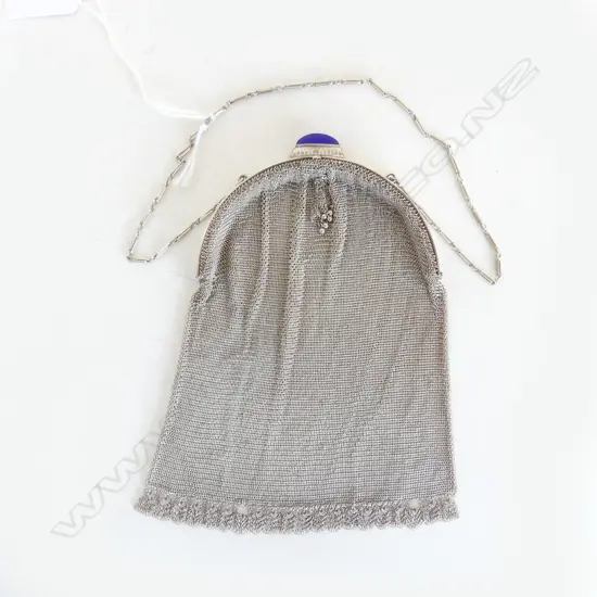 SILVER CHAIN MESH PURSE - ENAMEL CLASP