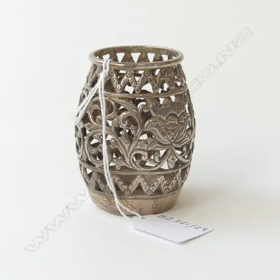 900 STG SILVER POT WITH LOTUS FLOWER MOTIF DUTCH EAST INDIES C.1930S H.70MM
