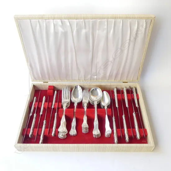 6 PLACE 38 PCE STG SILVER CUTLERY CANTEEN, SHEFFIELD 1956/57... 1957gms