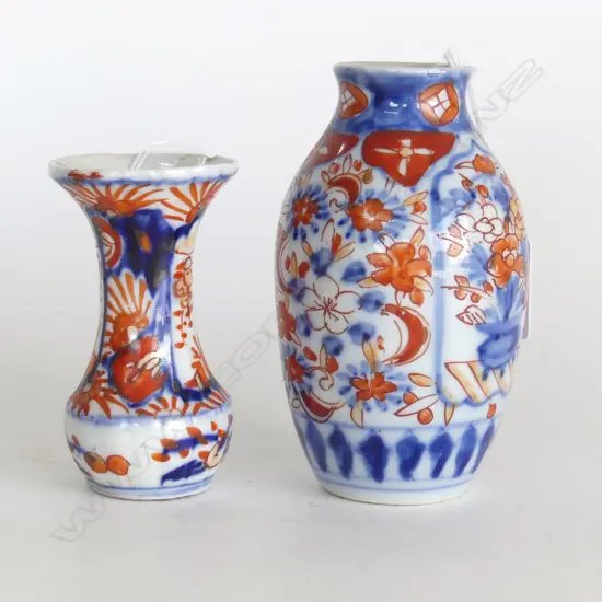 2 EARLY 20thC MINIATURE IMARI VASES H.90mm, 120mm