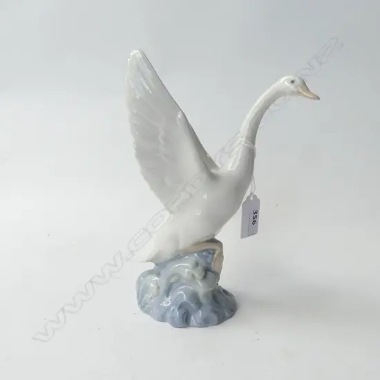 NAO SWAN FIGURINE H.210mm