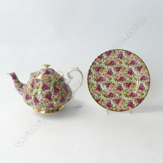 R/A OLD COUNTRY ROSES AOF TEAPOT & CAKE PLATE