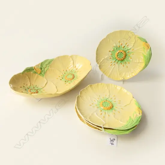 CARLTONWARE YELLOW FLOWER BOWL  L260MM & 4 MATCHING DISHES DIA180MM