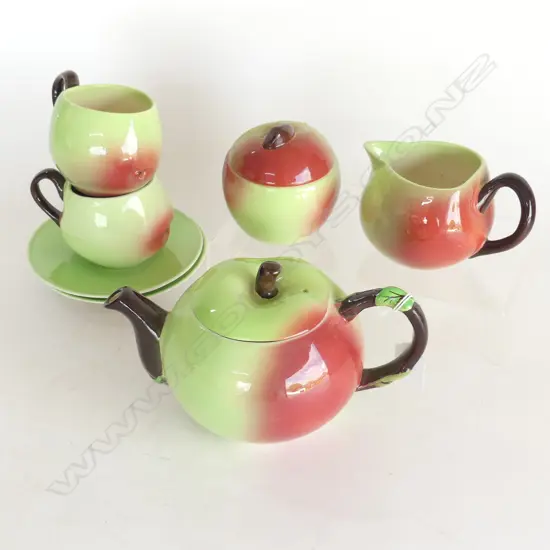 CALTONWARE APPLE TEASET TEA POT H130MM CREAM SUGAR & 2 C/SS