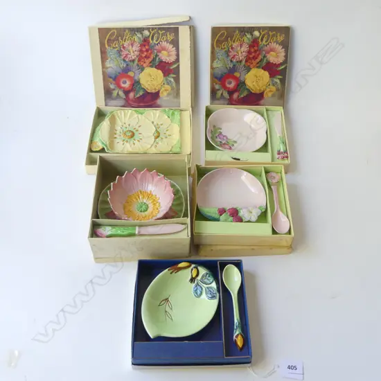 5 CARLTON WARE ORIGINAL BOXED DISHES & SPOONS   DIA140MM