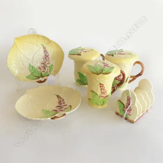 3 LIDDED YELLOW HOLLYHOCK PAT CARLTONWARE MUGS H120MM 2 MATCHING DISHES DIA 180MM & TOAST RACK