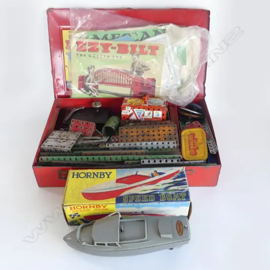 VINTAGE HORNBY BOAT L.240mm IN ORIG. BOX + BOXED MECCANO SET