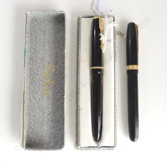 2 FOUNTAIN PENS w. 14CT NIBS; PARKER & WATERMANS