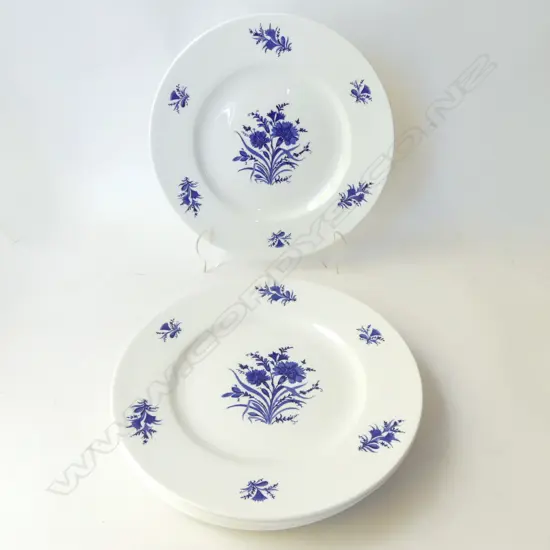 6 ROYAL CROWN DERBY BLUE FLOWER DINNER PLATES 270mm dia