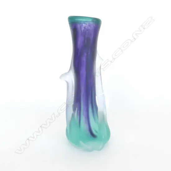 NZ ART GLASS VASE, BLUE/GREEN, HANDBLOWN DE FLUTE STUDIO, 2005, SIGNED. H.270mm