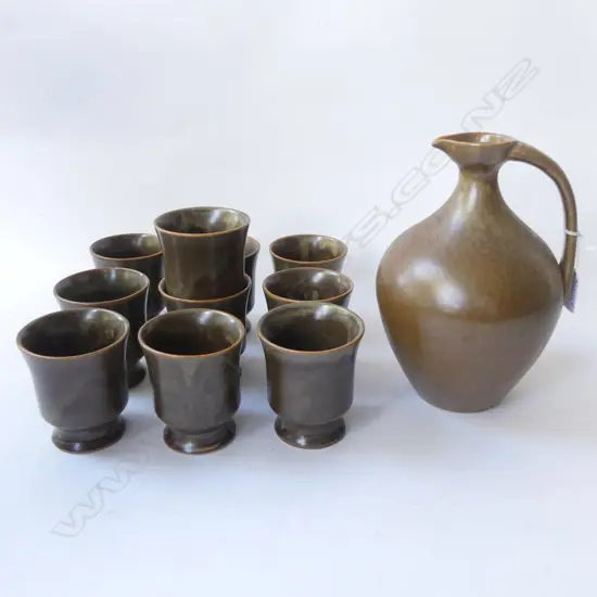 TEMUKA STOPPERED DECANTER H250MM & 10 BEAKERS 