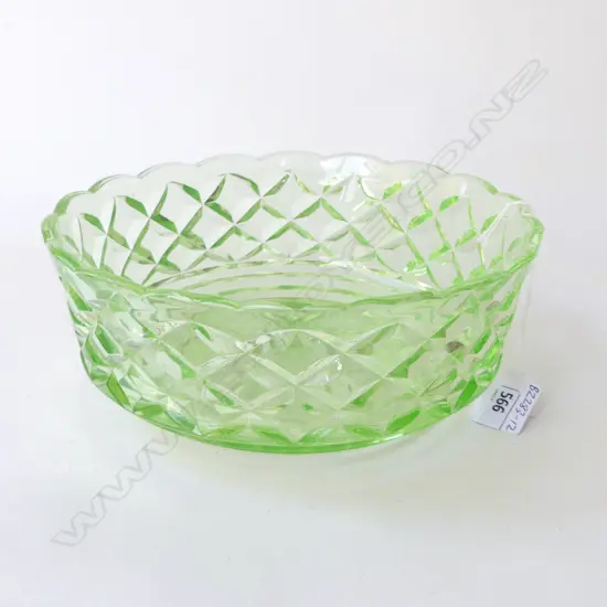 URANIUM GLASS FRUIT BOWL DIA200MM