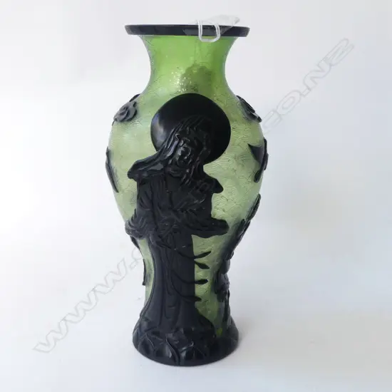 CHINESE PEKING STYLE GLASS VASE H.235mm