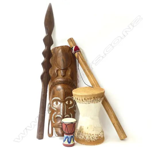 ANIMAL SKIN DRUM + PACIFICA CLUBS + CARVED MASK ETC L770-900MM