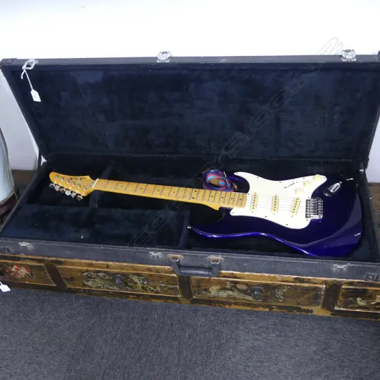 'SAMICK' ELECTRIC GUITAR L.980mm, CASED