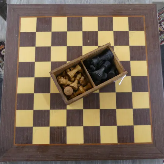 WOODEN CHESS SET 395x395mm