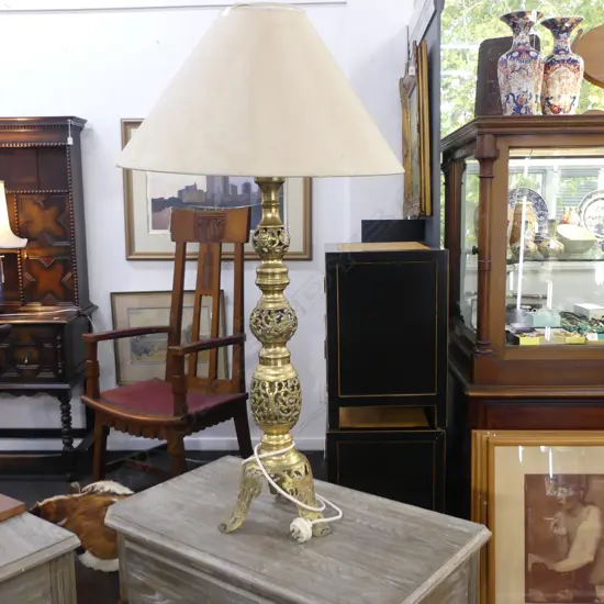 ORIENTAL BRASS TABLE LAMP H.750mm (to top of fitting) SHADE AF