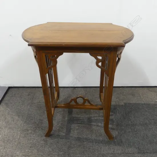 VINTAGE SIDE TABLE H700MM