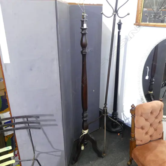 VINTAGE MAHOGANY STANDARD LAMP TRIPOD BASE H.1600mm